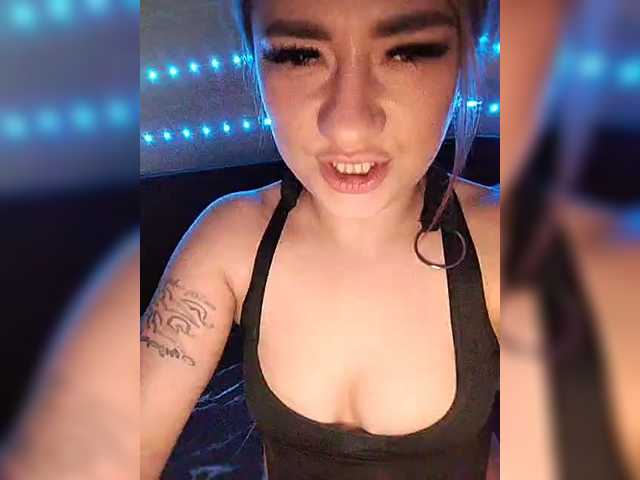  2Laski2 chat room