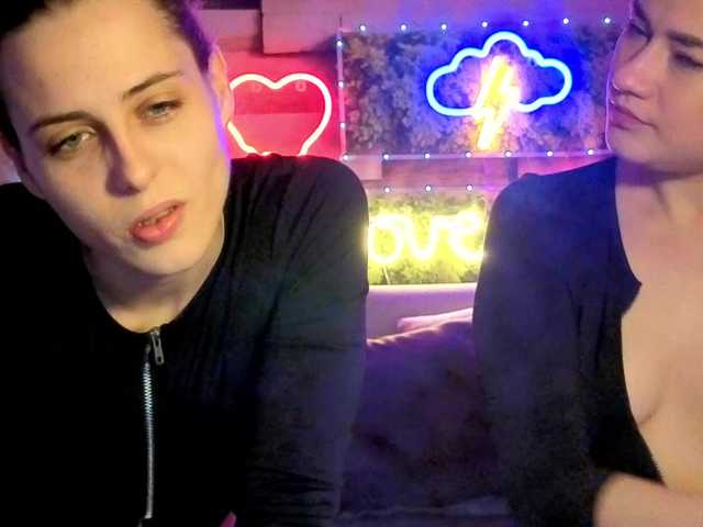 2Laski2's BongaCams profile