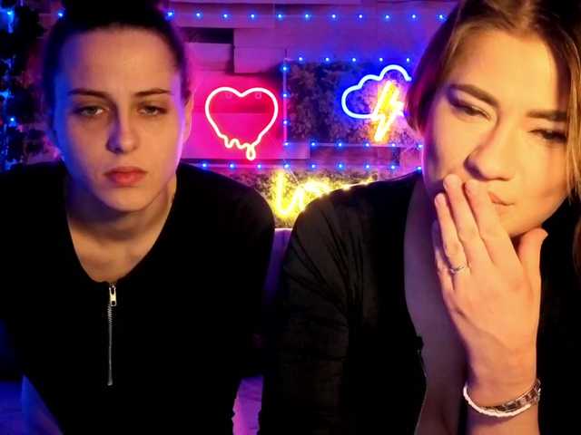 2Laski2's BongaCams profile