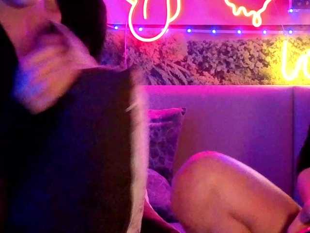 2Laski2's BongaCams profile