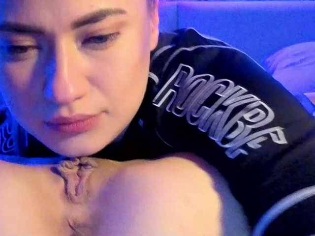 2Laski2's BongaCams profile