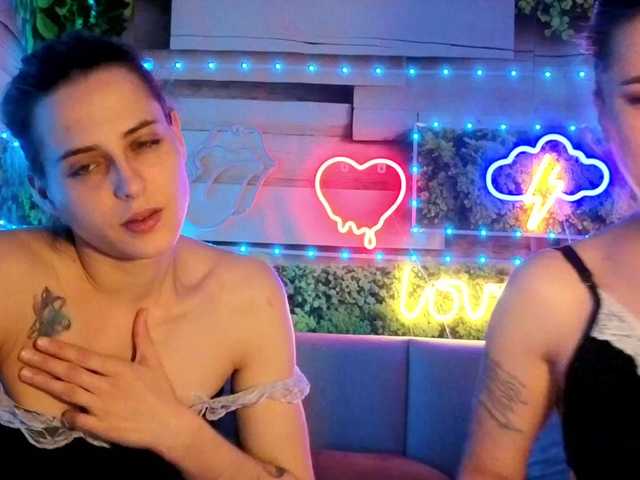 2Laski2's BongaCams profile