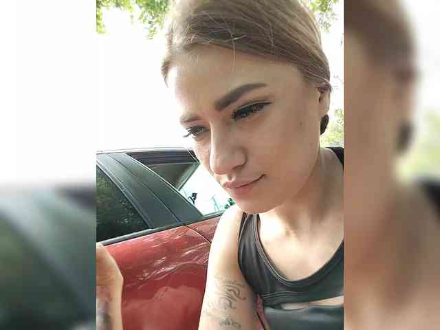 2Laski2 Live Webcam on BongaCams