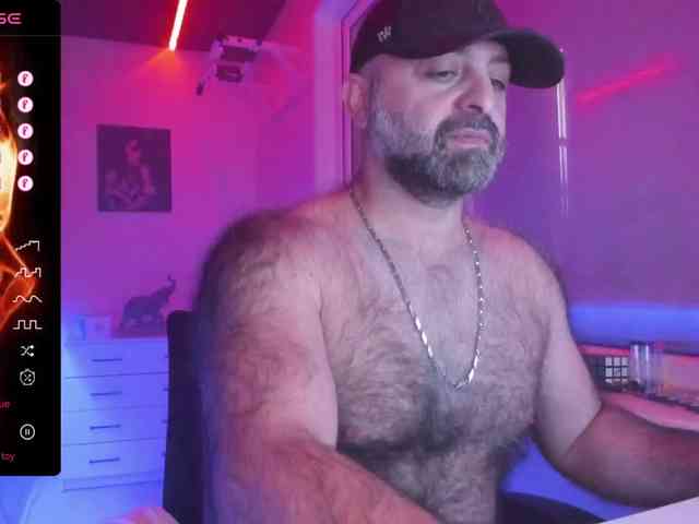 magabear Live Webcam on BongaCams