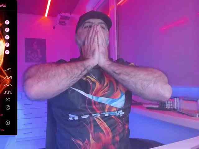 magabear Live Webcam on BongaCams