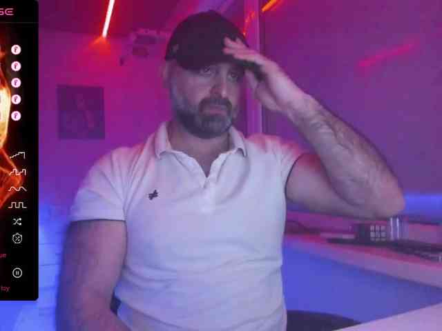 magabear Live Webcam on BongaCams