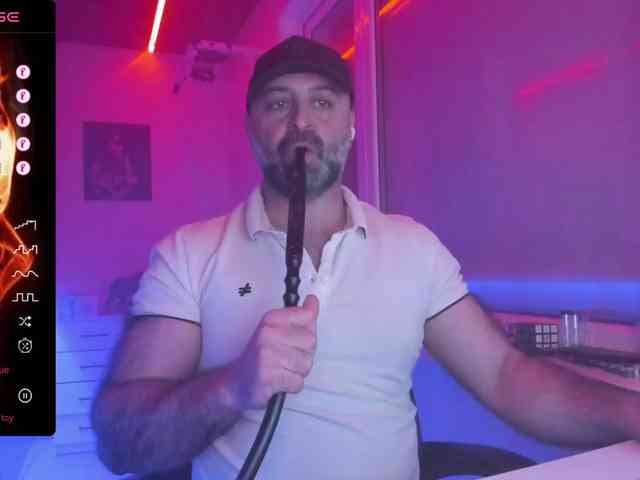 magabear Live Webcam on BongaCams