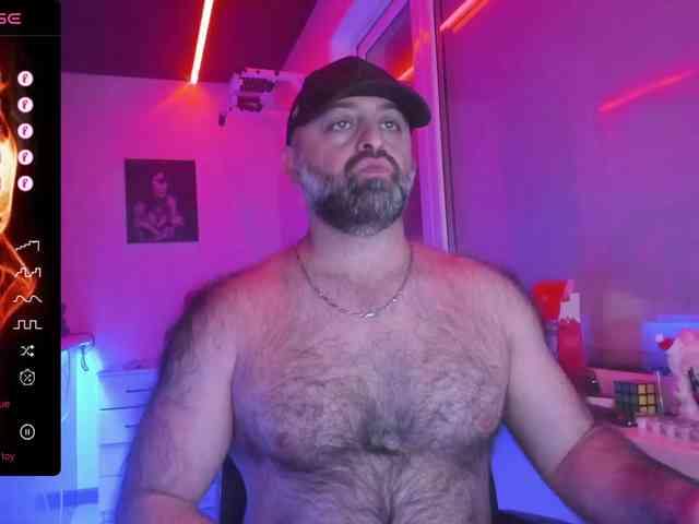 magabear Live Webcam on BongaCams