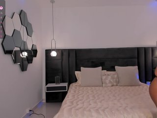 AmberLewis Porn Show