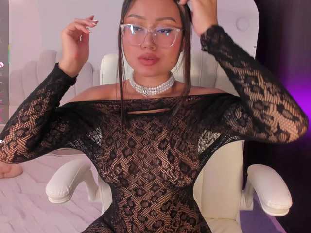 AmberLewis's BongaCams show and profile