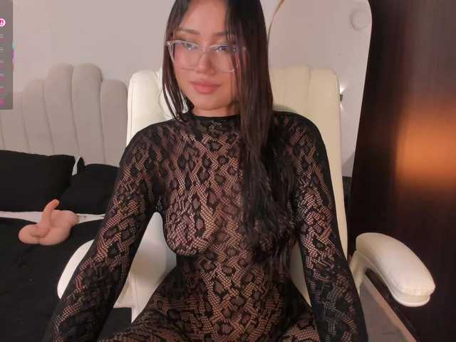 AmberLewis's BongaCams show and profile