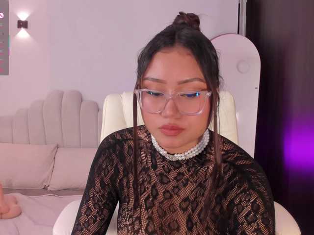 AmberLewis's BongaCams show and profile