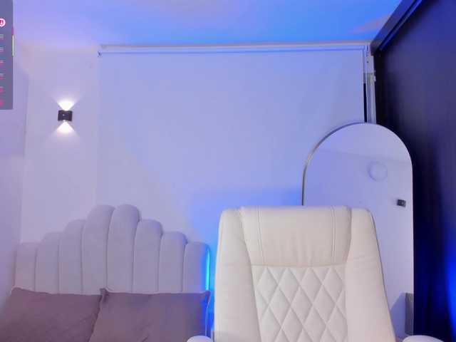 AmberLewis's BongaCams show and profile