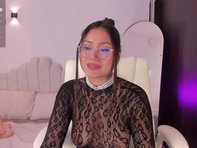 AmberLewis's BongaCams show and profile