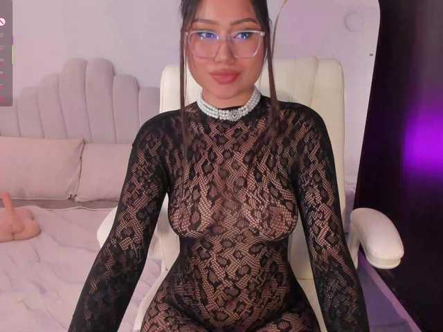 AmberLewis's BongaCams show and profile