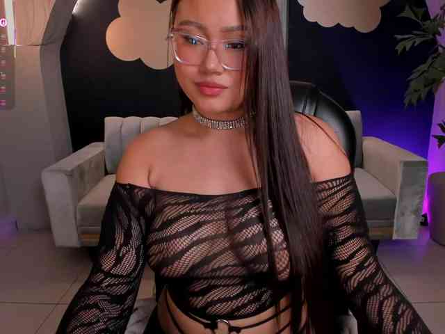 AmberLewis webcam