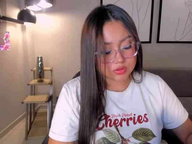 AmberLewis webcam