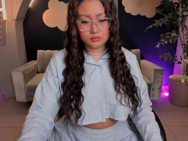 AmberLewis webcam