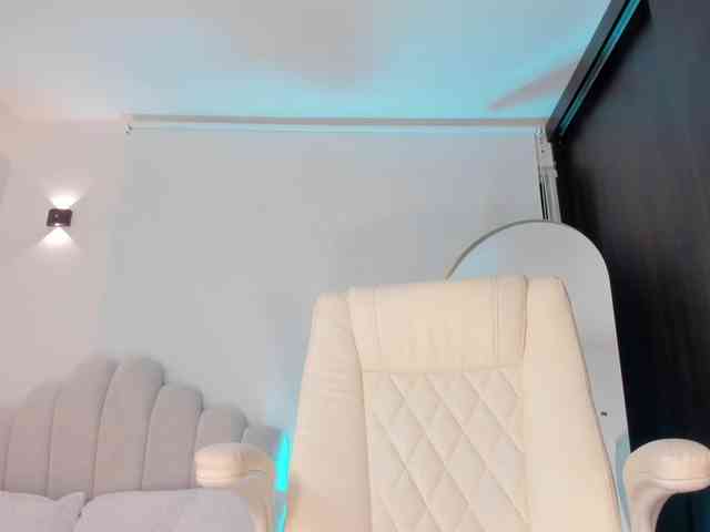 AmberLewis Live Webcam on BongaCams