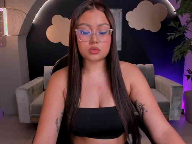 AmberLewis webcam