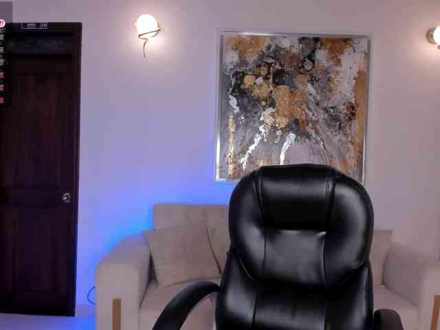 AmberLewis webcam