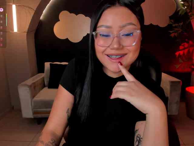AmberLewis webcam
