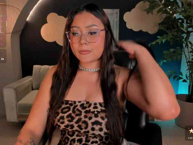 AmberLewis webcam