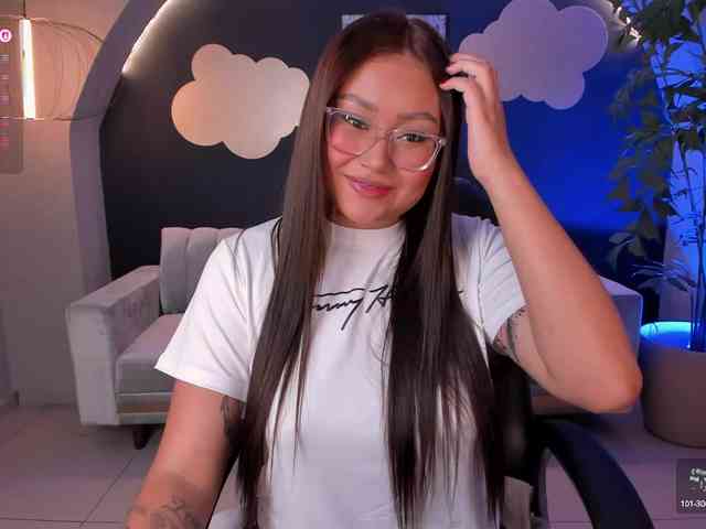 AmberLewis webcam