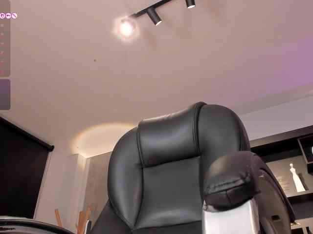 AmberLewis webcam