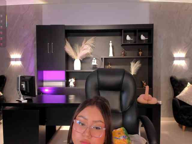 AmberLewis webcam