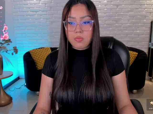 AmberLewis webcam