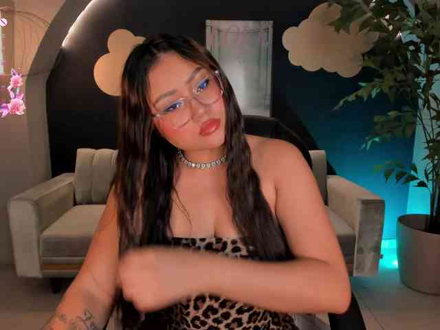 AmberLewis webcam
