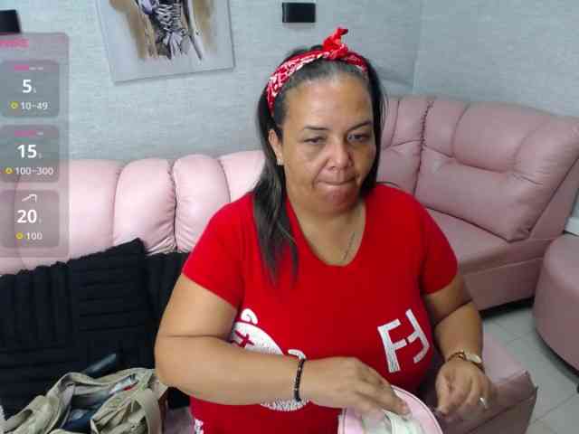 misspenelopenipples webcam