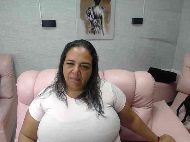 misspenelopenipples webcam