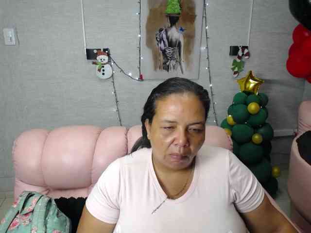 misspenelopenipples webcam