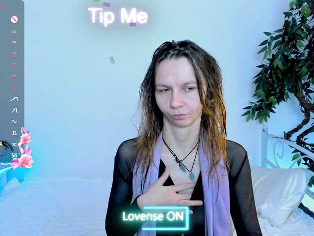 Beellami's BongaCams show and profile