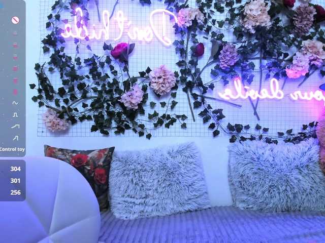 Beellami's BongaCams show and profile