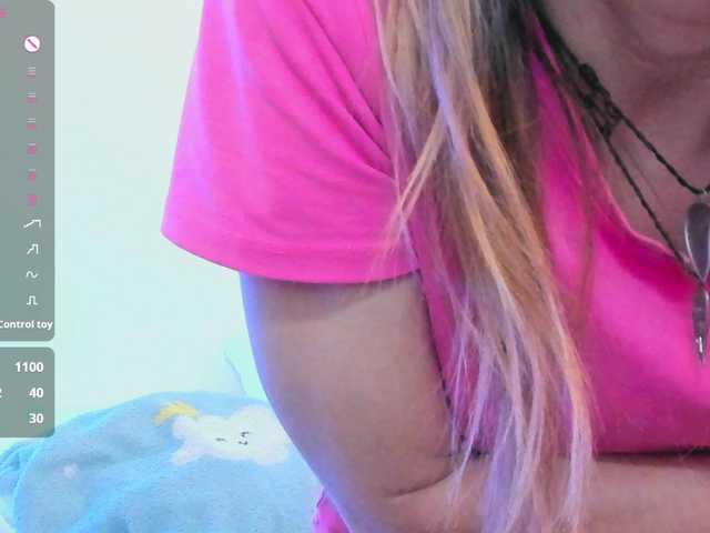 Beellami's BongaCams show and profile