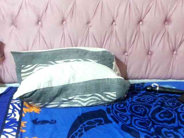 SweetMellowX1-1 webcam