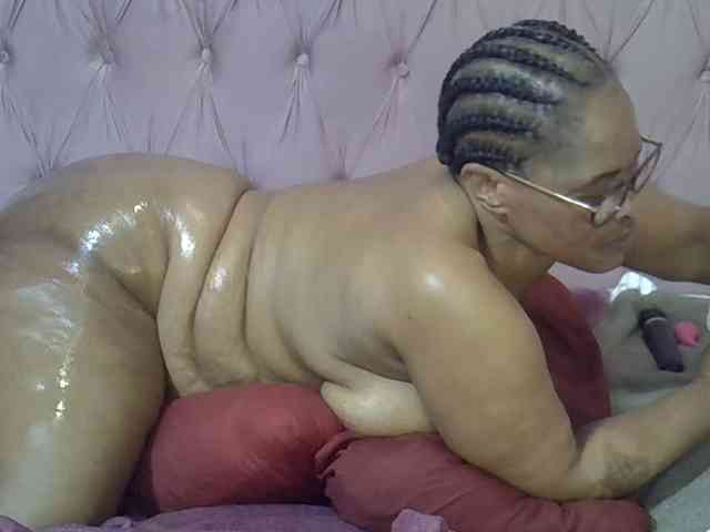 SweetMellowX1-1 webcam