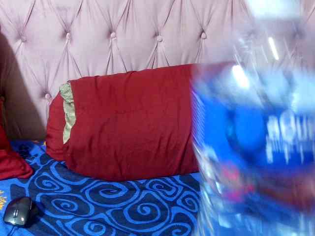 SweetMellowX1-1 webcam