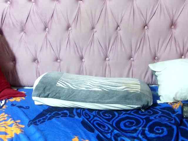 SweetMellowX1-1 webcam