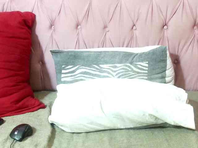 SweetMellowX1-1 webcam