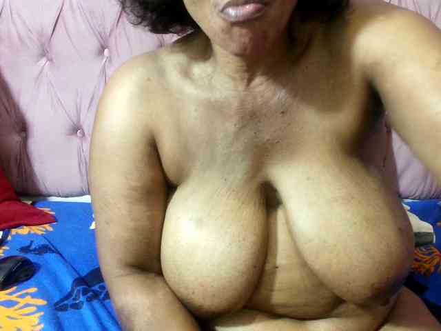 SweetMellowX1-1 webcam