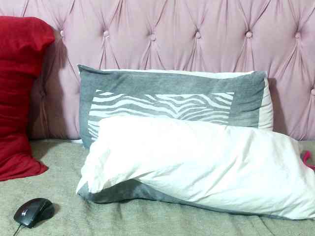 SweetMellowX1-1 webcam