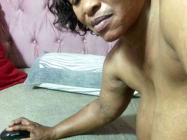 SweetMellowX1-1 webcam