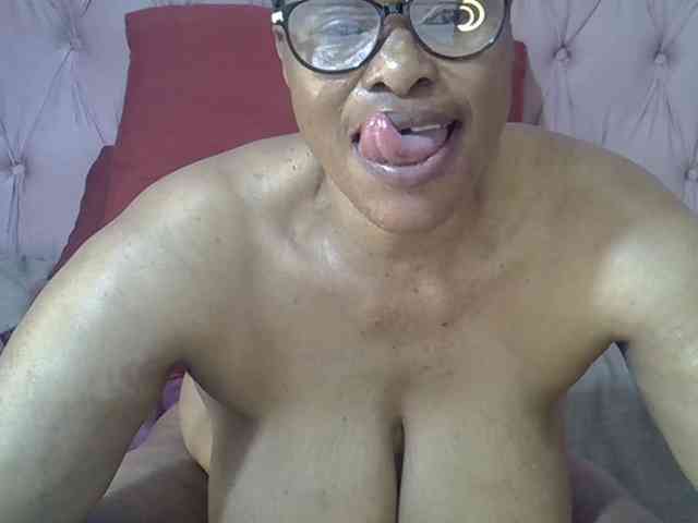SweetMellowX1-1 webcam