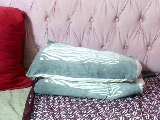 SweetMellowX1-1 webcam