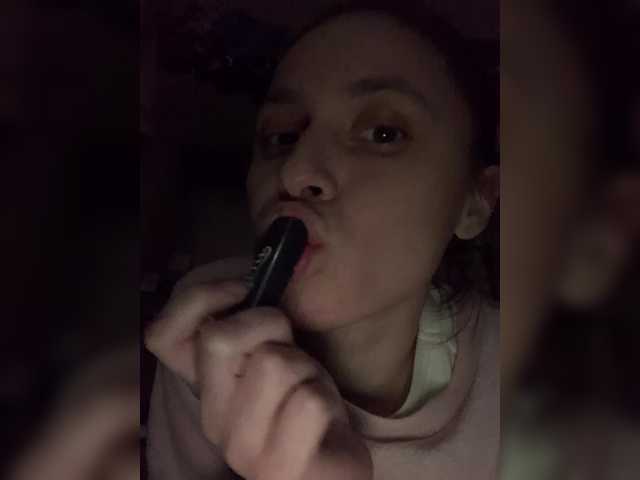 -NEEDLE- webcam stream