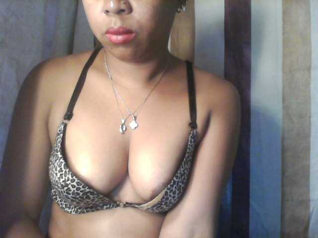 Baby-giiirl23 webcam bongacams model stream image